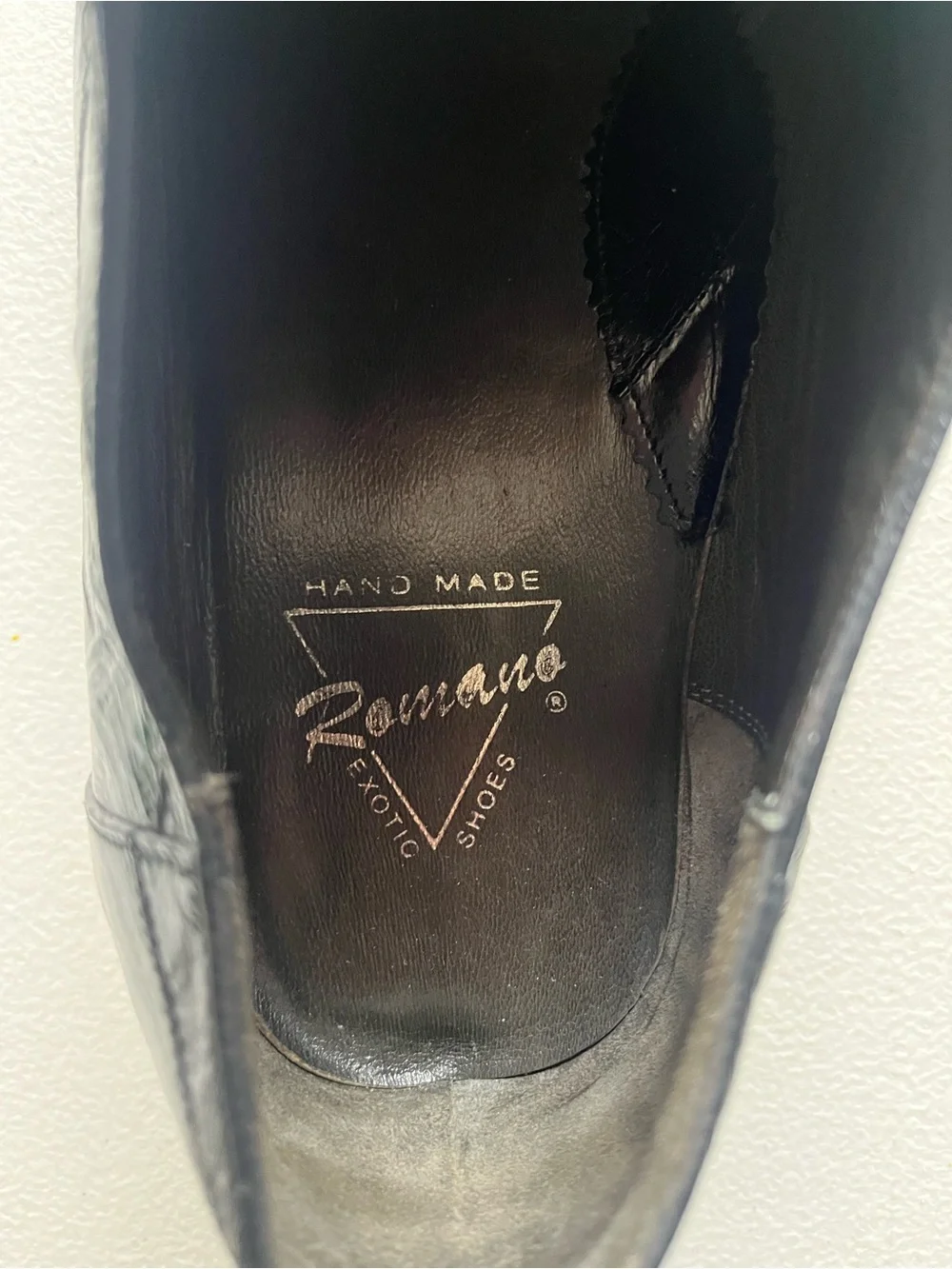 Romano croc embossed